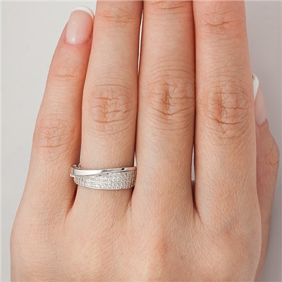 Серебряное кольцо с бесцветными фианитами 579