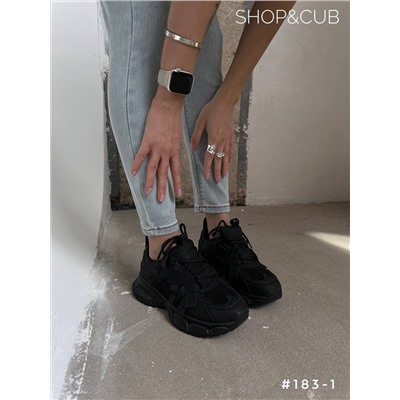 Идеальные стильные кроссовки 👟  Объемная мягкая подошва с высоким протектором 🔥 ✔️Данная Модель маломерит на размер! ☝
