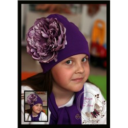 Фиолетовая шапка с пионом Виктория…