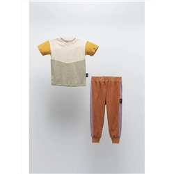 Футболка-полотенце и спортивные штаны с цветными блоками для мальчиков Moi Noi с круглым вырезом