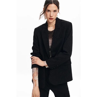 Laser-cut blazer