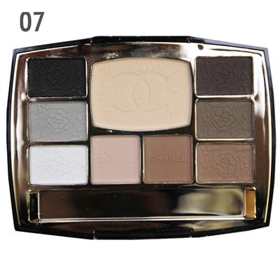 Тени с пудрой Chanel Travel Makeup Palette 33 гр.