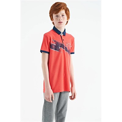 TOMMYLIFE Детальная футболка с воротником поло и коралловым принтом для мальчиков — 11154