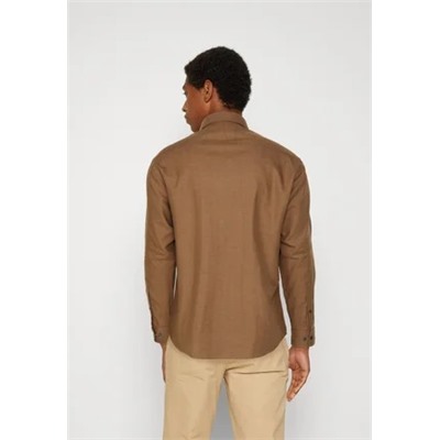 Selected Homme - SLHREGEARL UNTUCK SHIRT SOLID - Рубашка - темно-коричневый