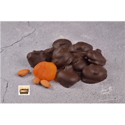 Абрикос с миндалем в темной шоколадной глазури 2,5 кг