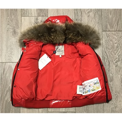 М.388 Куртка Moncler красная лак (122,128,134)