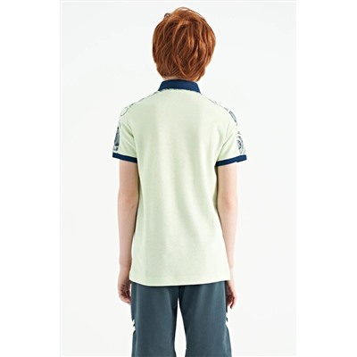TOMMYLIFE Светло-зеленая футболка стандартного кроя с принтом Polar Neck для мальчика — 11166