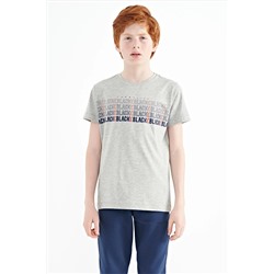 TOMMYLIFE Серая меланжевая футболка с круглым вырезом и текстовым принтом стандартного кроя для мальчиков — 11149
