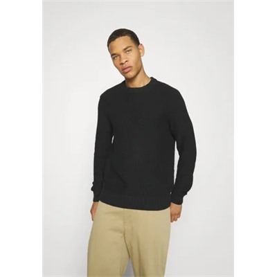 Selected Homme - SLHTHIM STRUCTURE CREW NECK - Вязаный свитер - черный