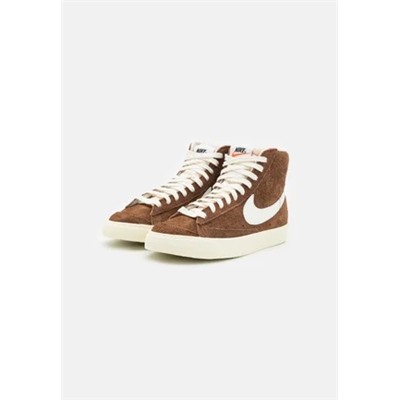 Nikе Sportswear — BLAZER MID 77 — высокие кроссовки — бежевые