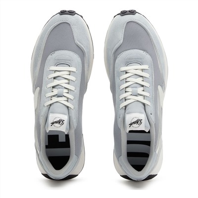 Sneakers Racer - cuero - logo - gris y blanco