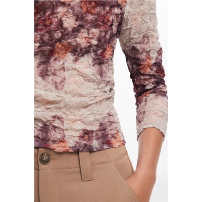 Textured floral blouse