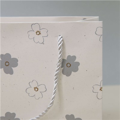 Пакет подарочный (XS) "Flowers", white (19.5*14.5*10)