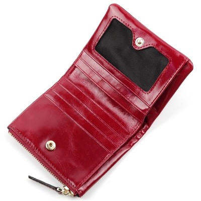 Маленький женский кожаный кошелек в два сложения на кнопке 3105 Ред