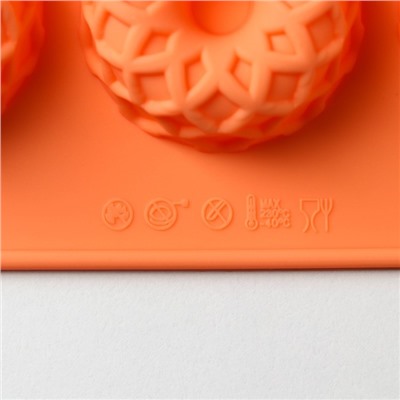 Форма силиконовая для выпечки Доляна «Немецкий кекс. Ажур», 12 ячеек, 28×16×1,5 см, цвет оранжевый