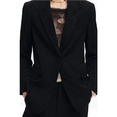 Laser-cut blazer