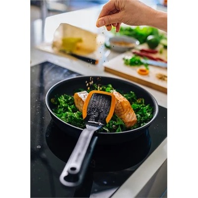 Fiskars - посуда для выпечки и приготовления пищи - черный