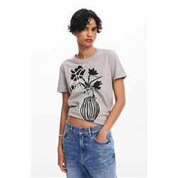 Plain vase T-shirt