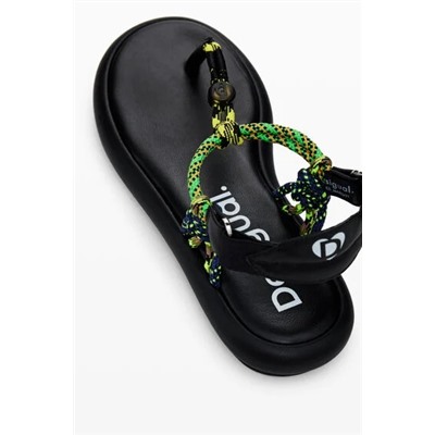 Flat rope sandals