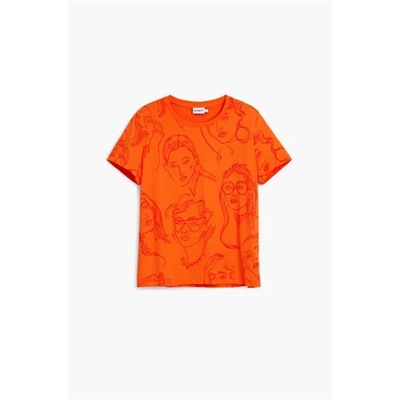 Face print T-shirt