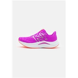 New Balance - FUELCELL PROPEL V5 - кроссовки нейтрального цвета - фиолетовые