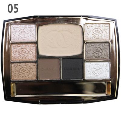 Тени с пудрой Chanel Travel Makeup Palette 33 гр.