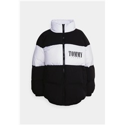 Tommy Jeans - OVERSIZE FASHION PUFFER - зимняя куртка - черный